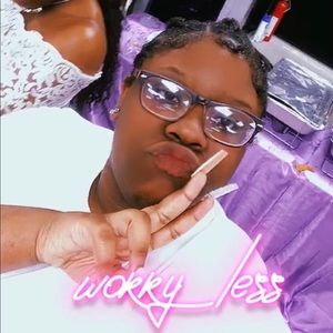 Meet your Posher, Paris